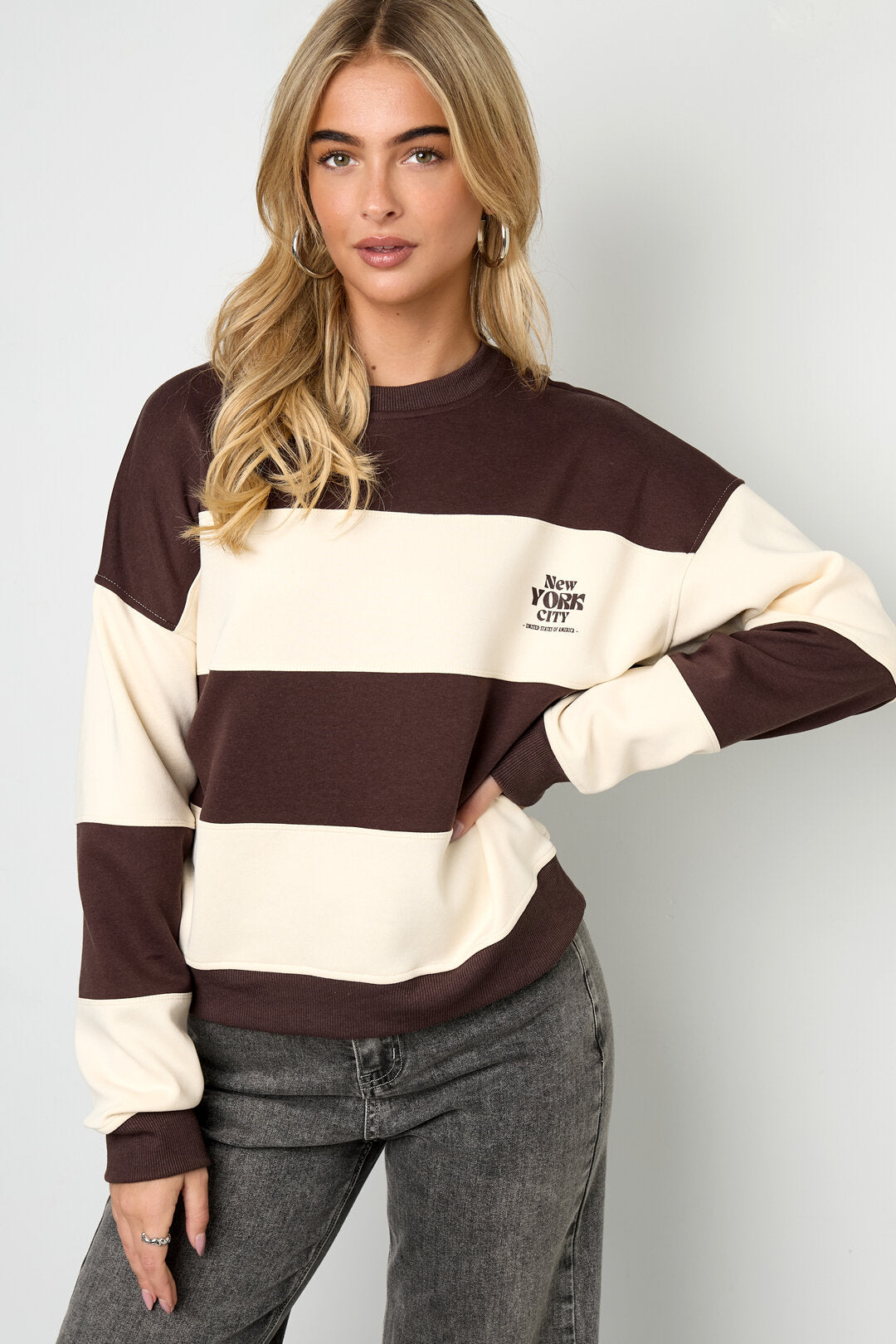 All-Season Knitted Long Sleeve Top - Comfort Meets Style