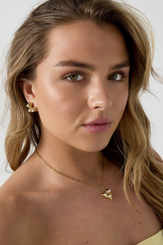 Elegant Gold Heart Pendant Necklace for Women