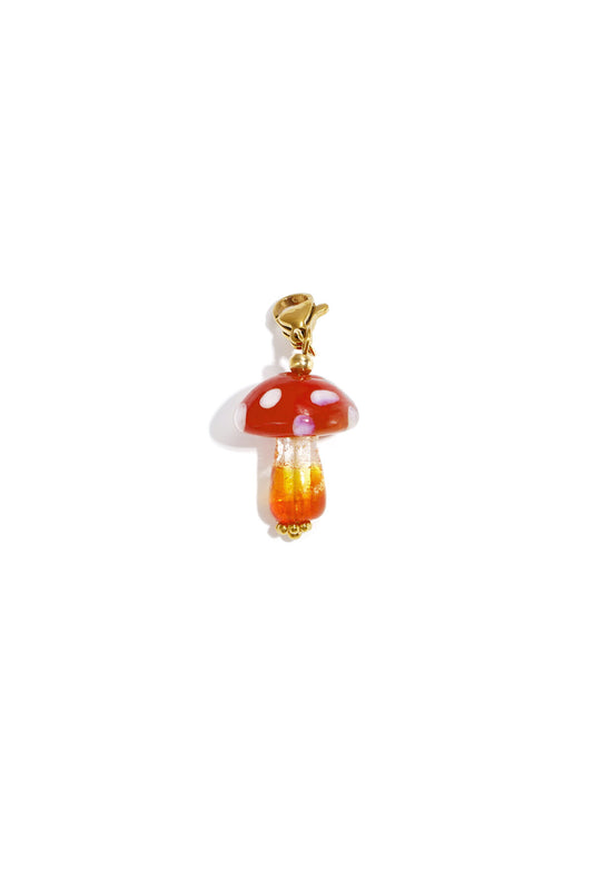 Elegant Gold Resin Ring for Stylish Summer Looks