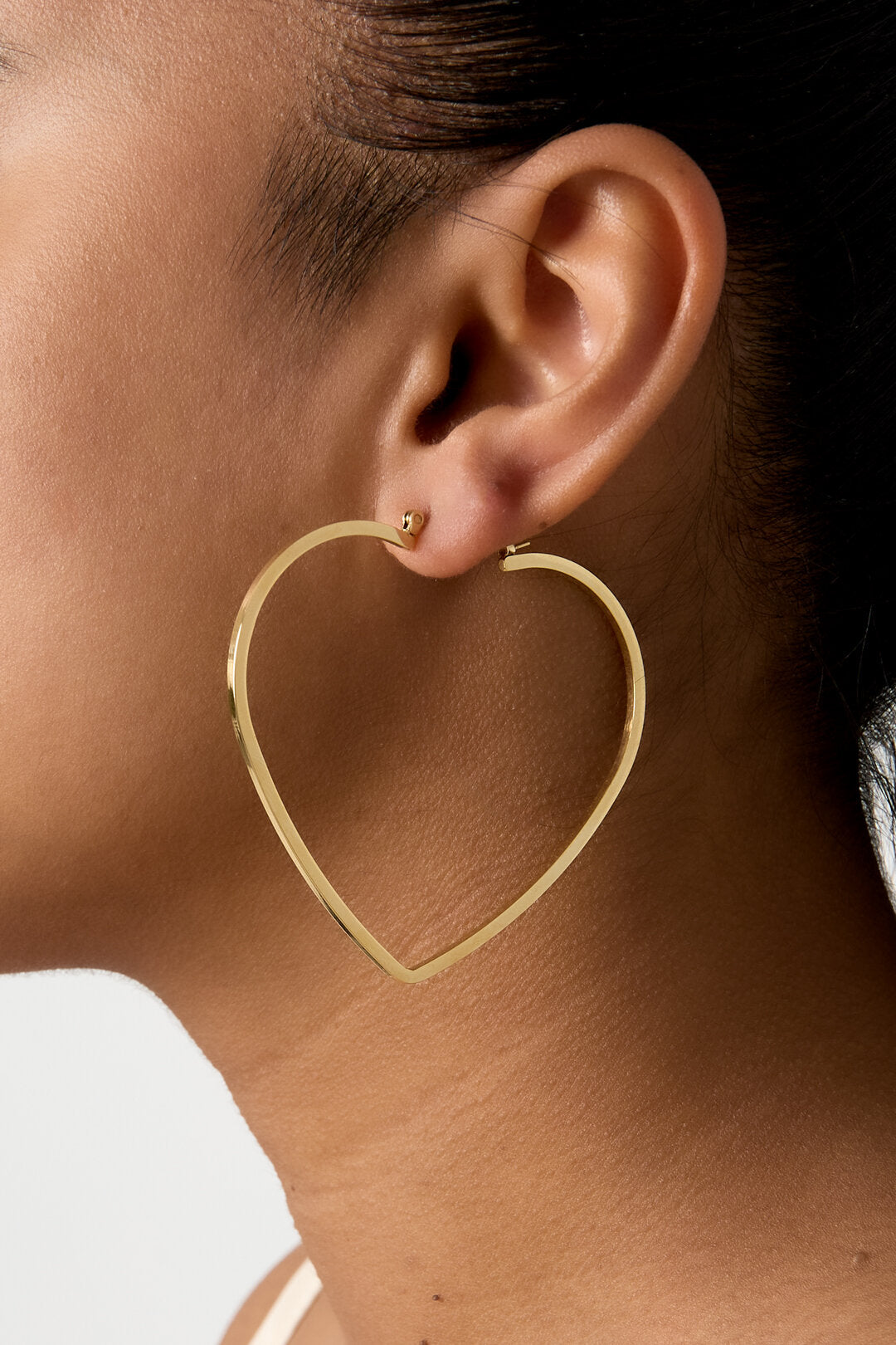 Elegant Heart-Shaped Hoop Earrings for Everyday Glam