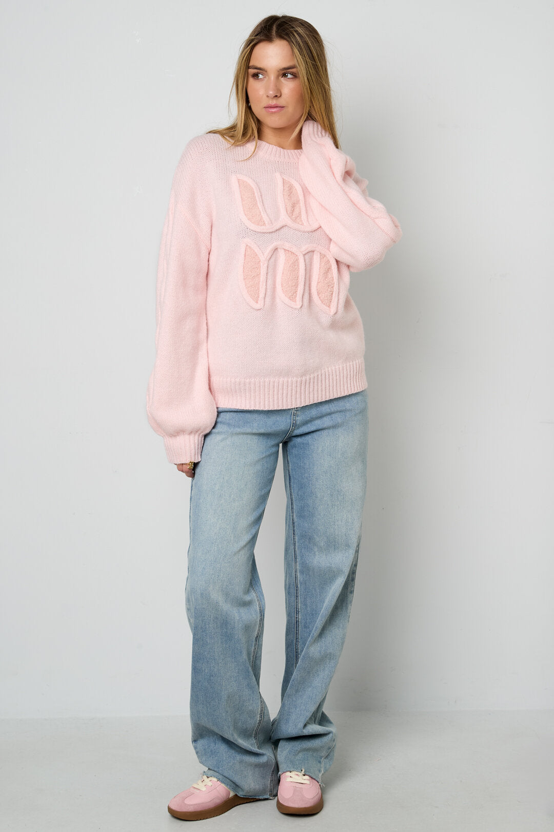 Soft Knitted Sweater for Fall/Winter in Pink, Off-White & Light Purple