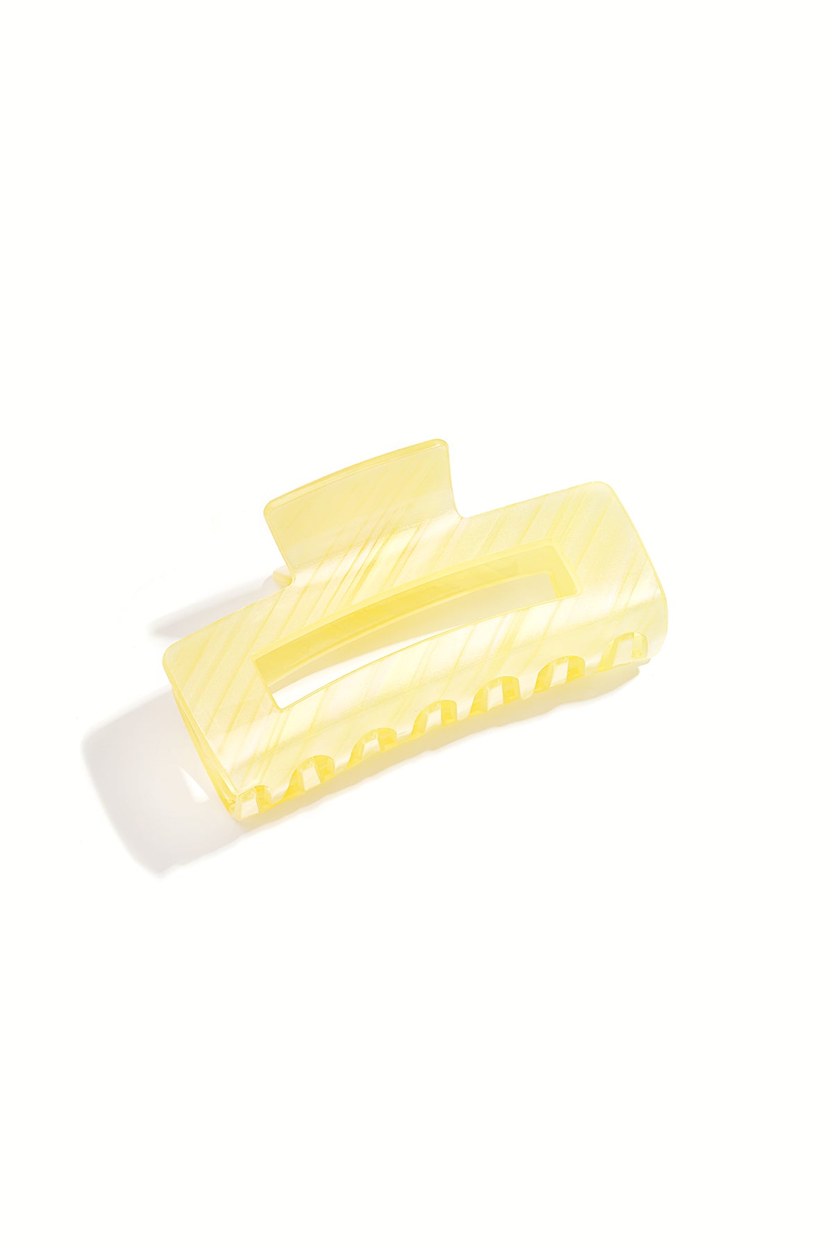Chic Imitation Acetate Hair Claw for Spring/Summer