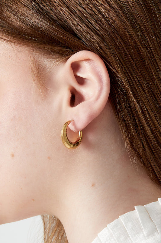 Stylish 14K Gold Plated Clip-On Earrings for Everyday Wear