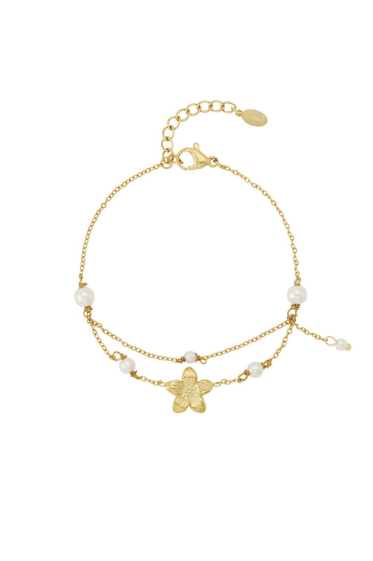 Elegant Flower Charm Bracelet for Everyday Glam