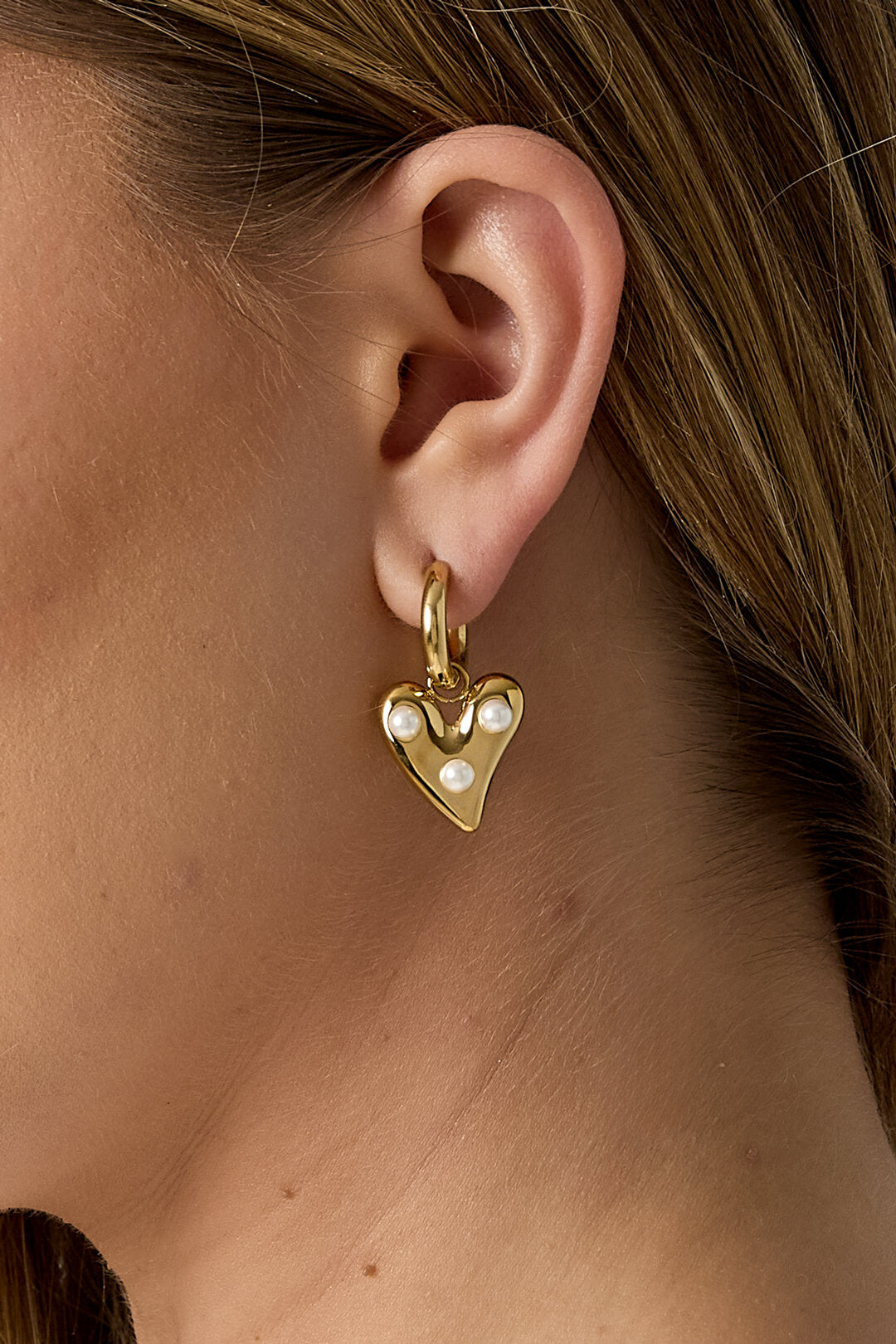 Elegant Gold Heart Drop Earrings for Everyday Wear