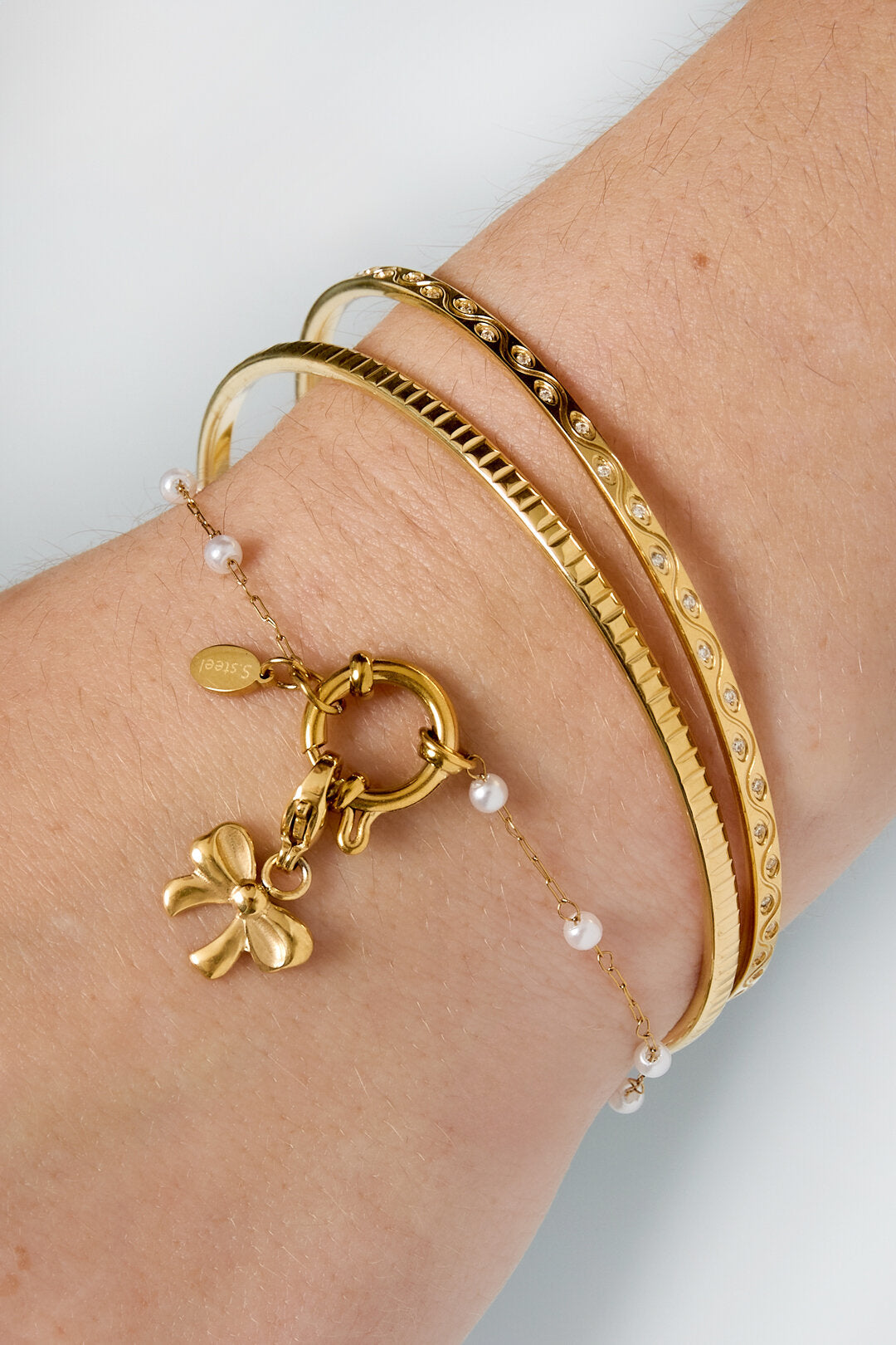 Stylish All-Fit Bangle for Everyday Glam