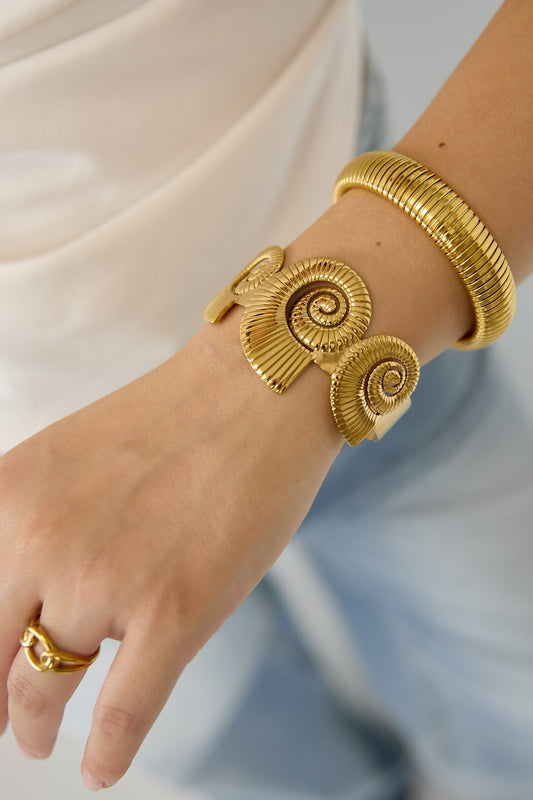 Elegant Gold Cuff Bracelet for Women - Simple Yet Stylish