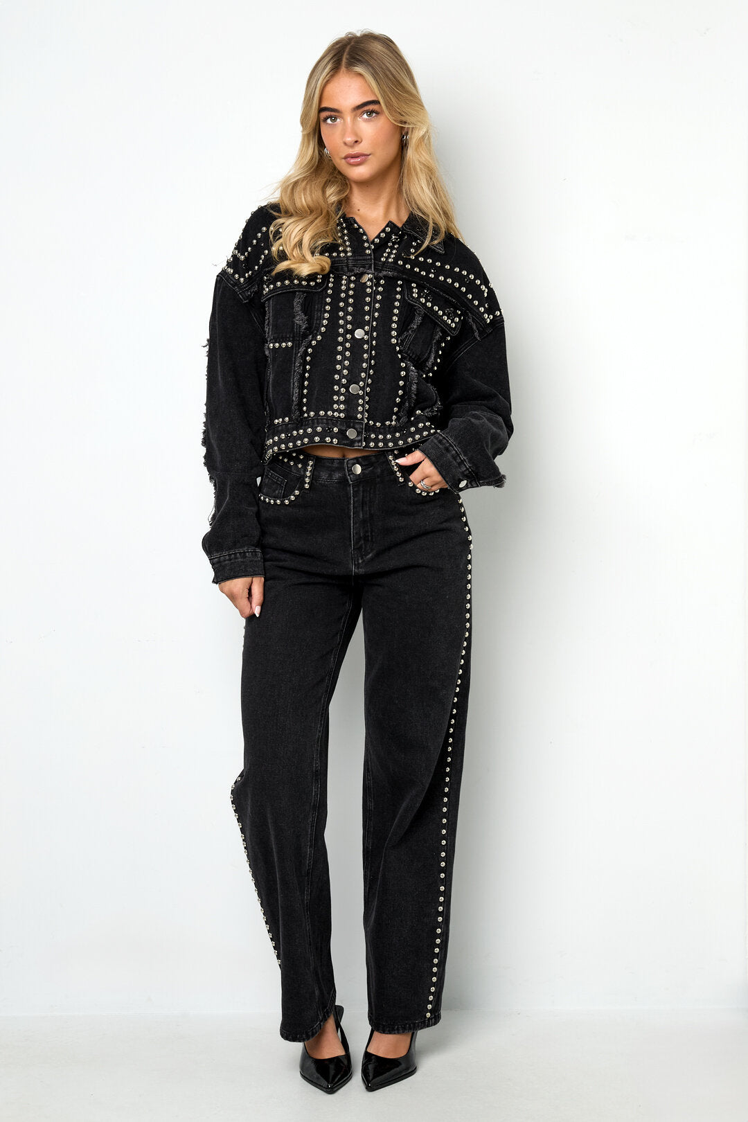 Stylish Black Straight Denim Pants for All Fits