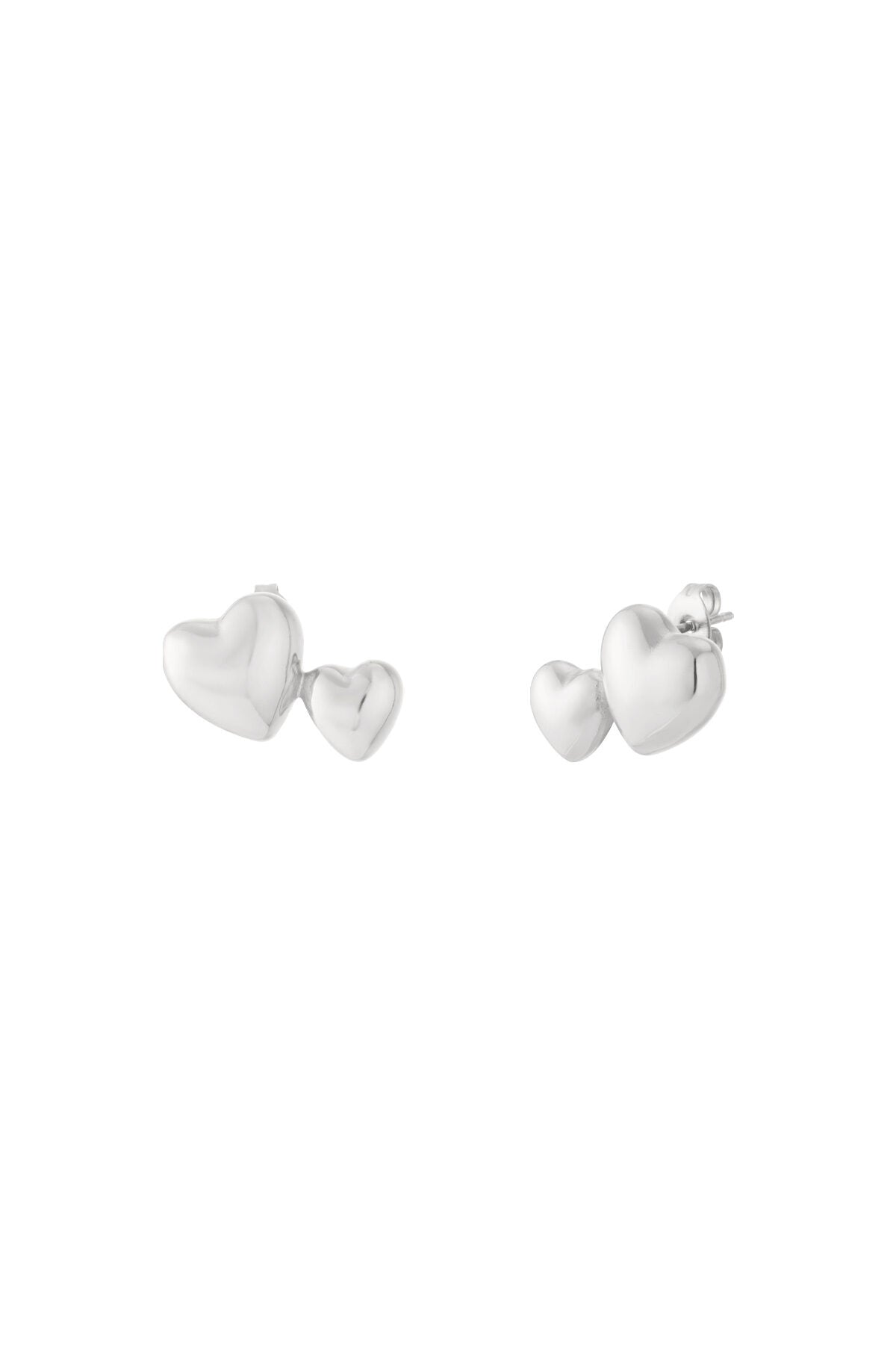 Charming Heart-Shaped Stud Earrings for Everyday Wear