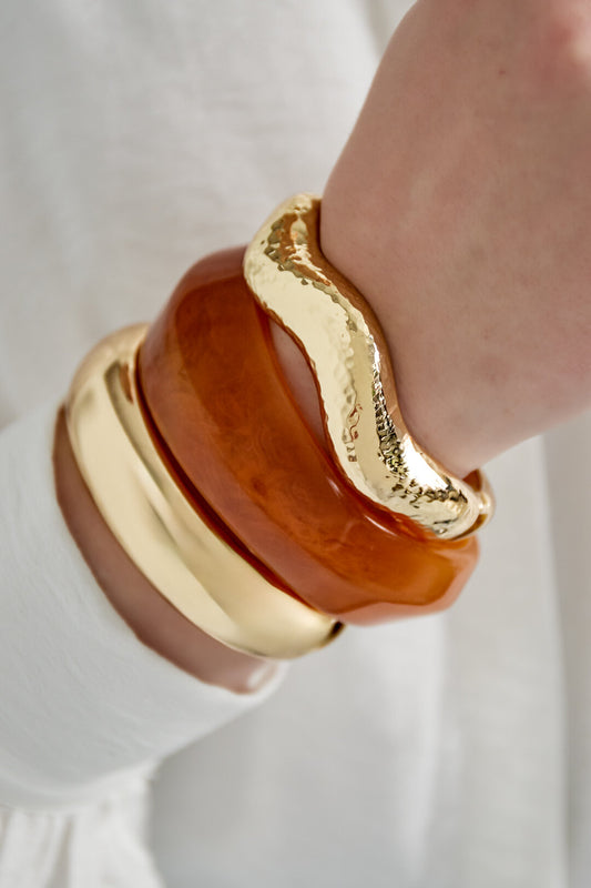 Stylish Gold Color Retro Bangle for Everyday Elegance