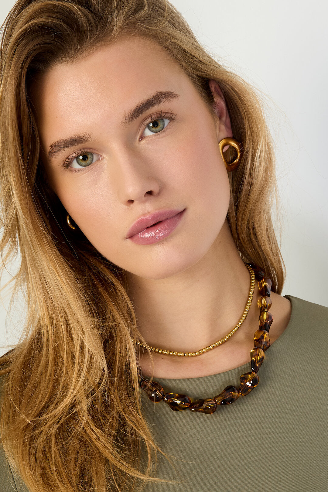 Elegant Brown Beaded Necklace for Timeless Style