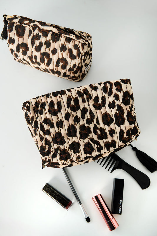 Stylish Leopard Print Makeup Bag for Daily Use