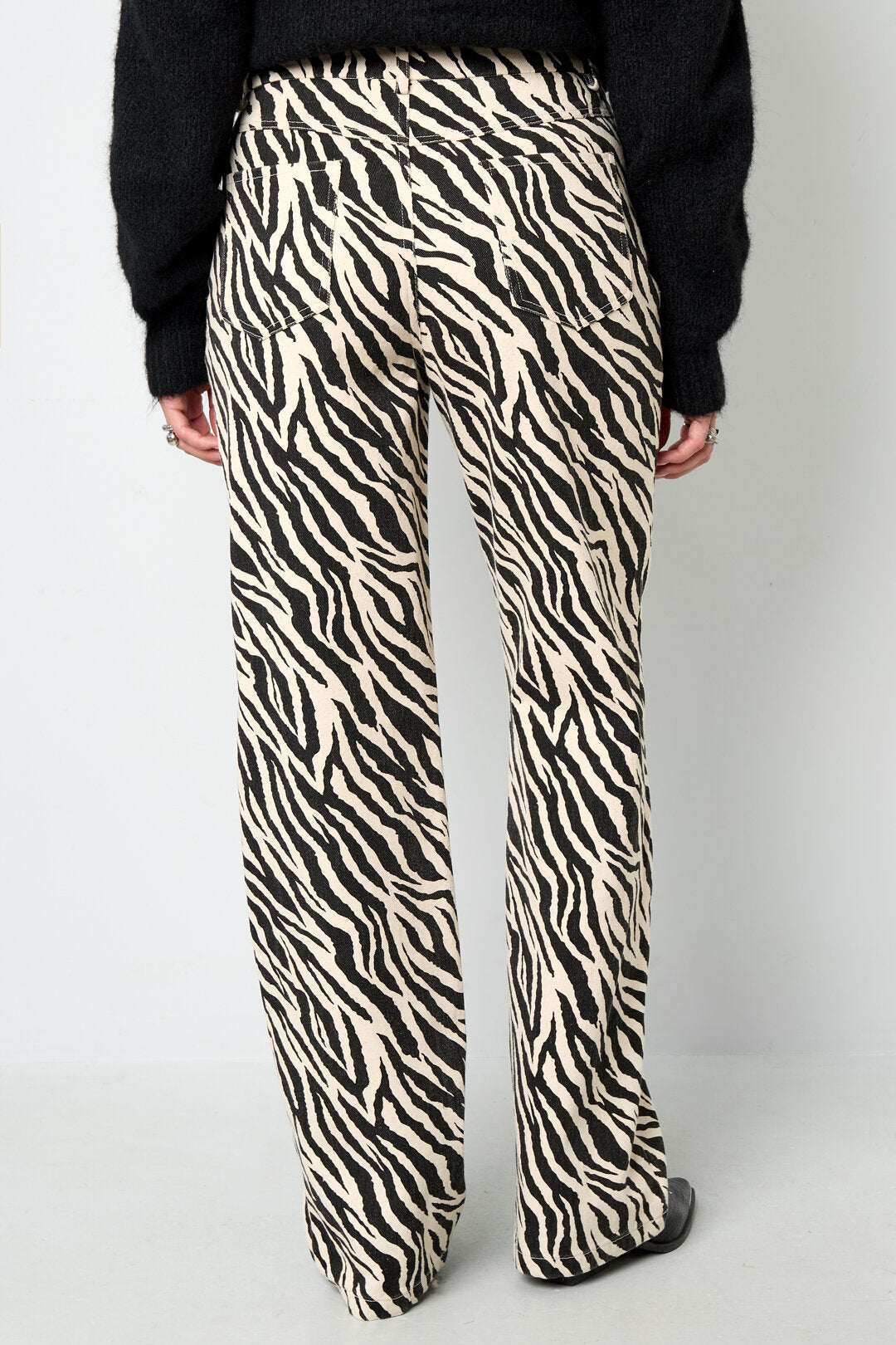 Stylish Black Zebra Stripe Denim Pants for Casual Wear