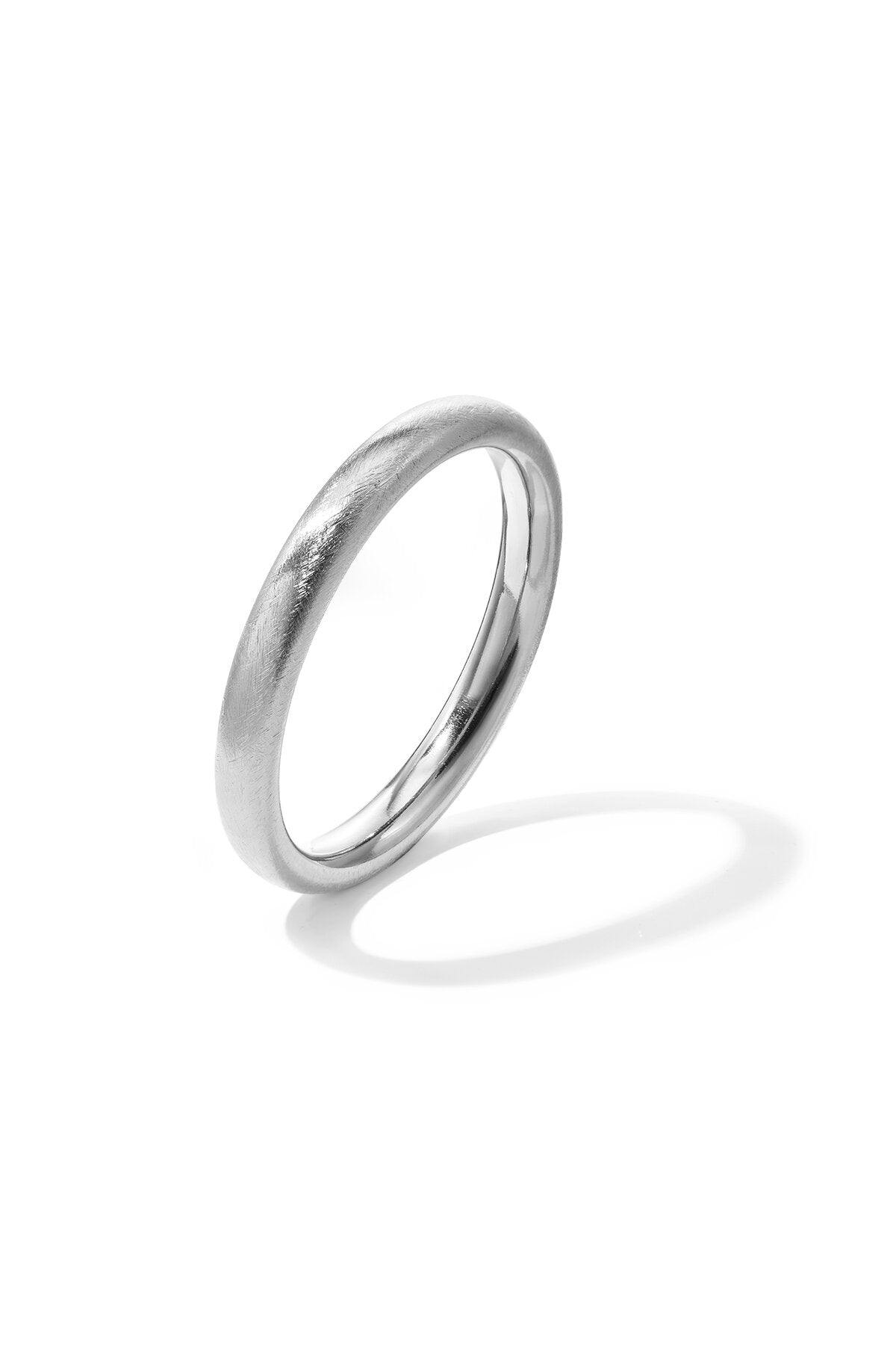 Lumé Simple Circle Bangle - All Fit, Daily Wear