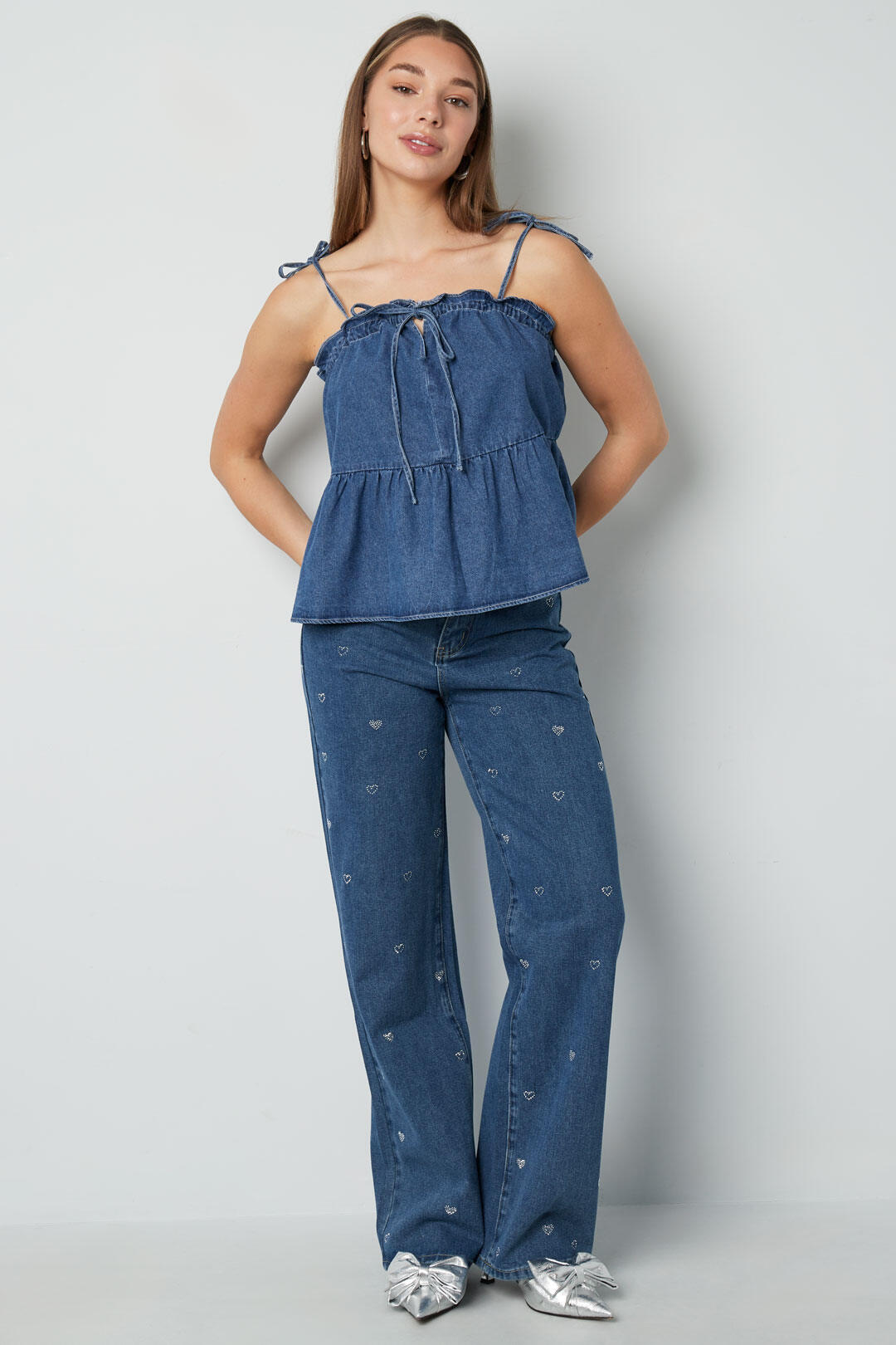 Stylish Blue Denim Top for Spring/Summer