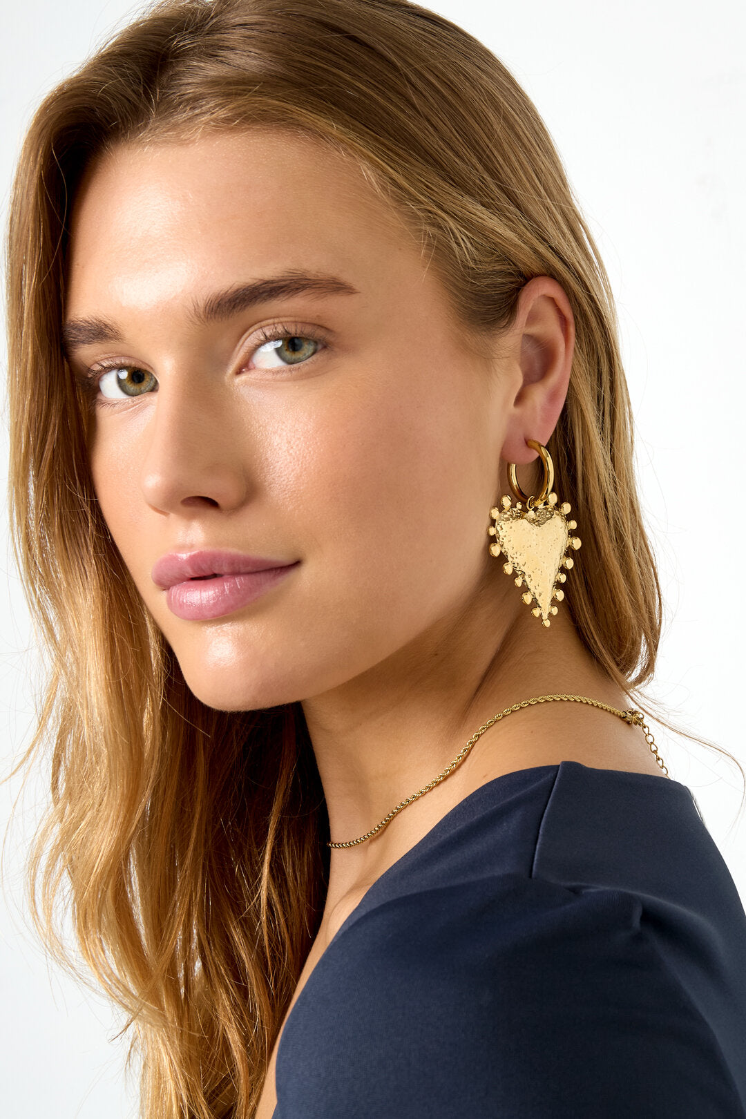 Elegant Heart-Shaped Drop Earrings for Everyday Style