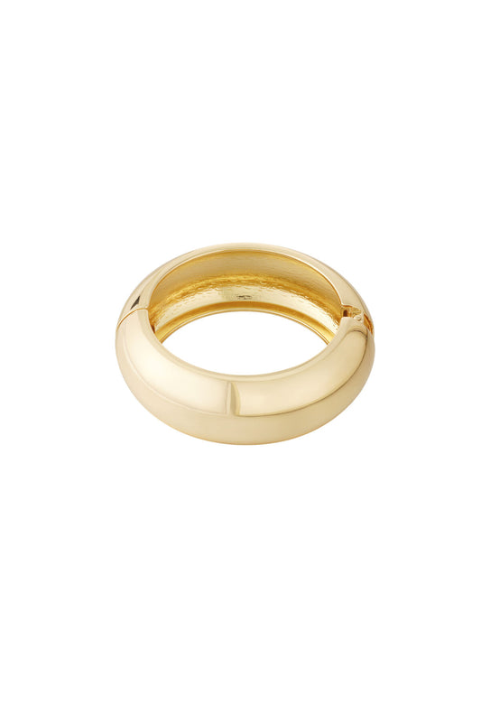 Elegant Gold-Toned Irregular Bangle for All