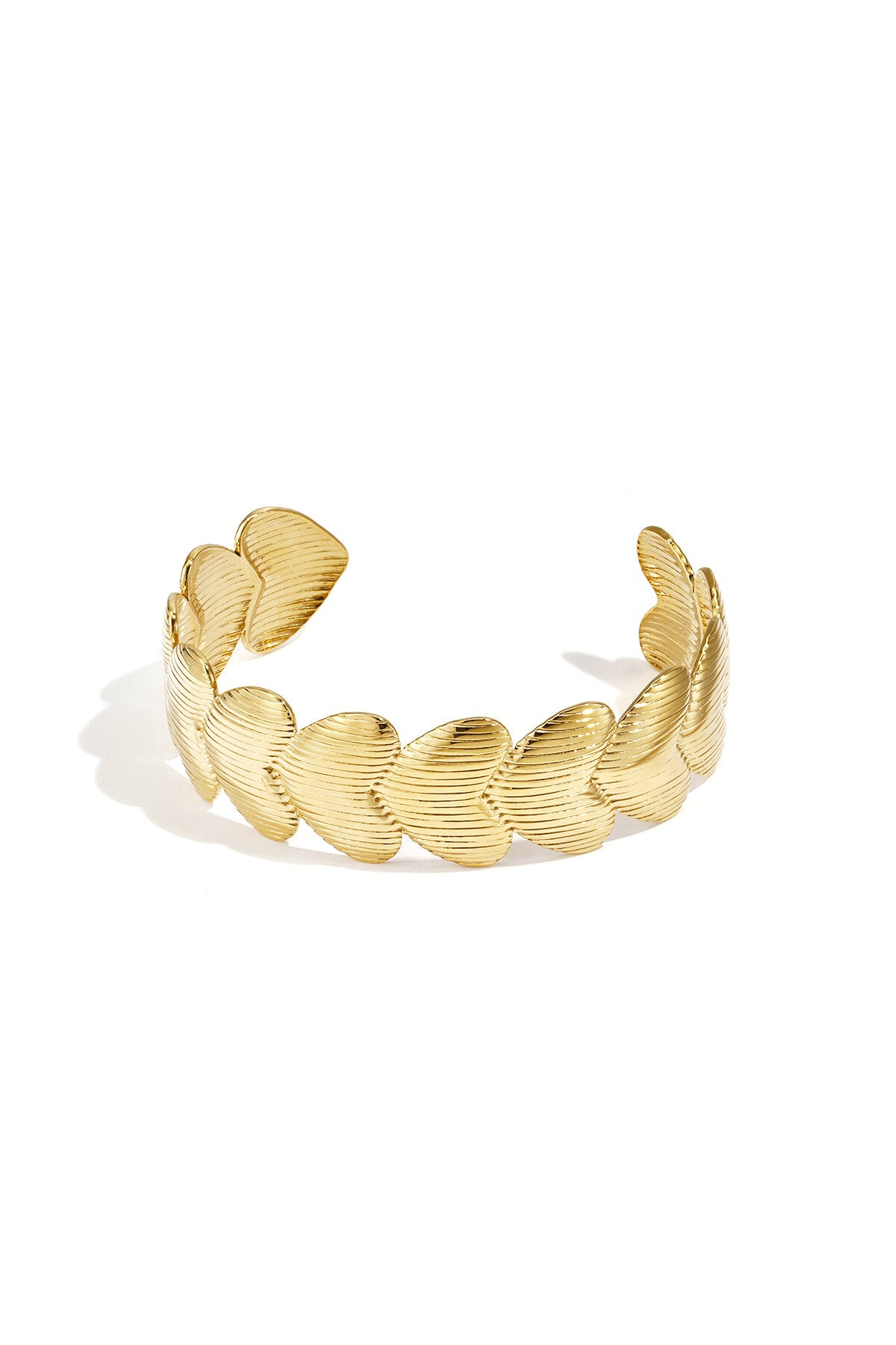 Stylish Heart Cuff Bracelet for Everyday Elegance