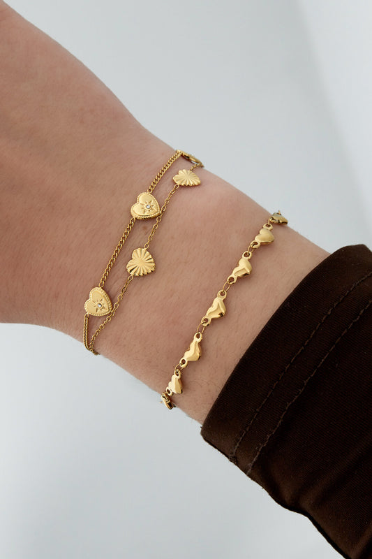 Elegant 14K Gold Plated Heart Charm Bracelet for Everyday Wear