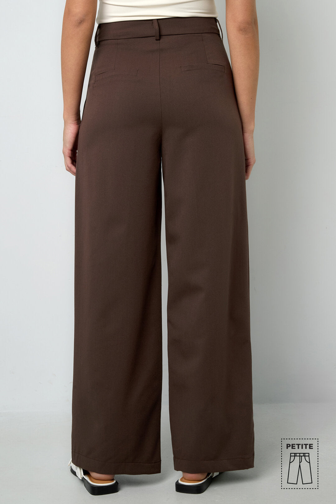 Stylish Straight Pants for Comfortable Fall/Winter Wear
