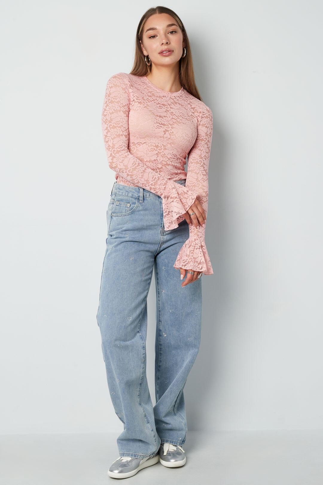 Stylish Comfort: Yehwang's All-Fit Denim Pants