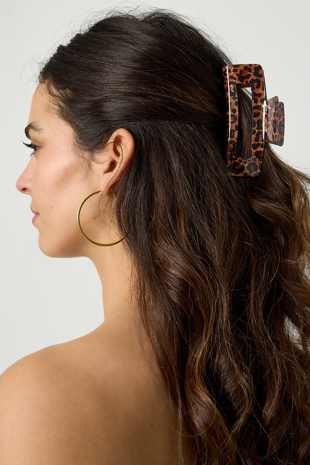 Chic Leopard Print Acrylic Hair Clip for Fall