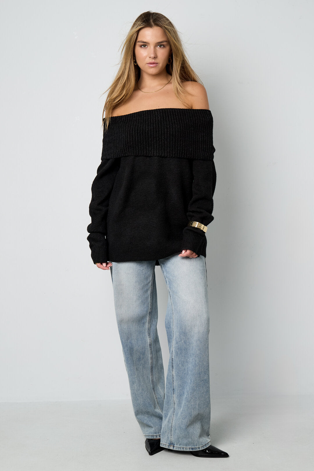 Knitted Polyester Fiber Women's Off-Shoulder Sweater Elegant Solid Color