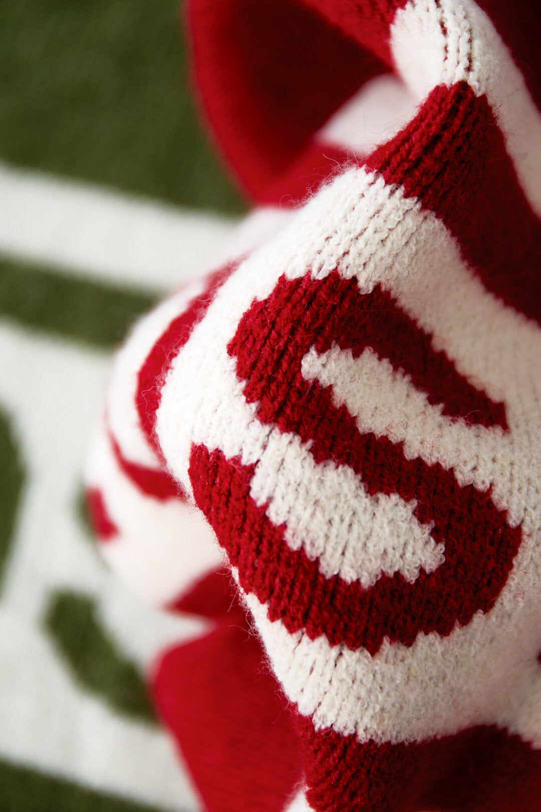 Sporty Knit Sweaters for Fall/Winter Comfort