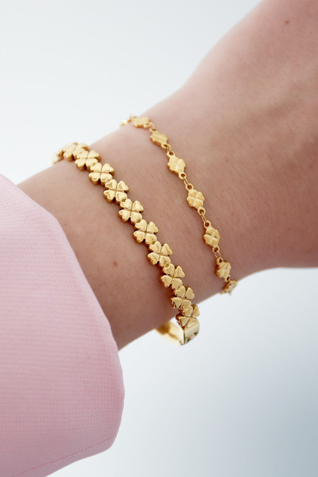 Stylish Stainless Steel Clover Bangle for Daily Wear