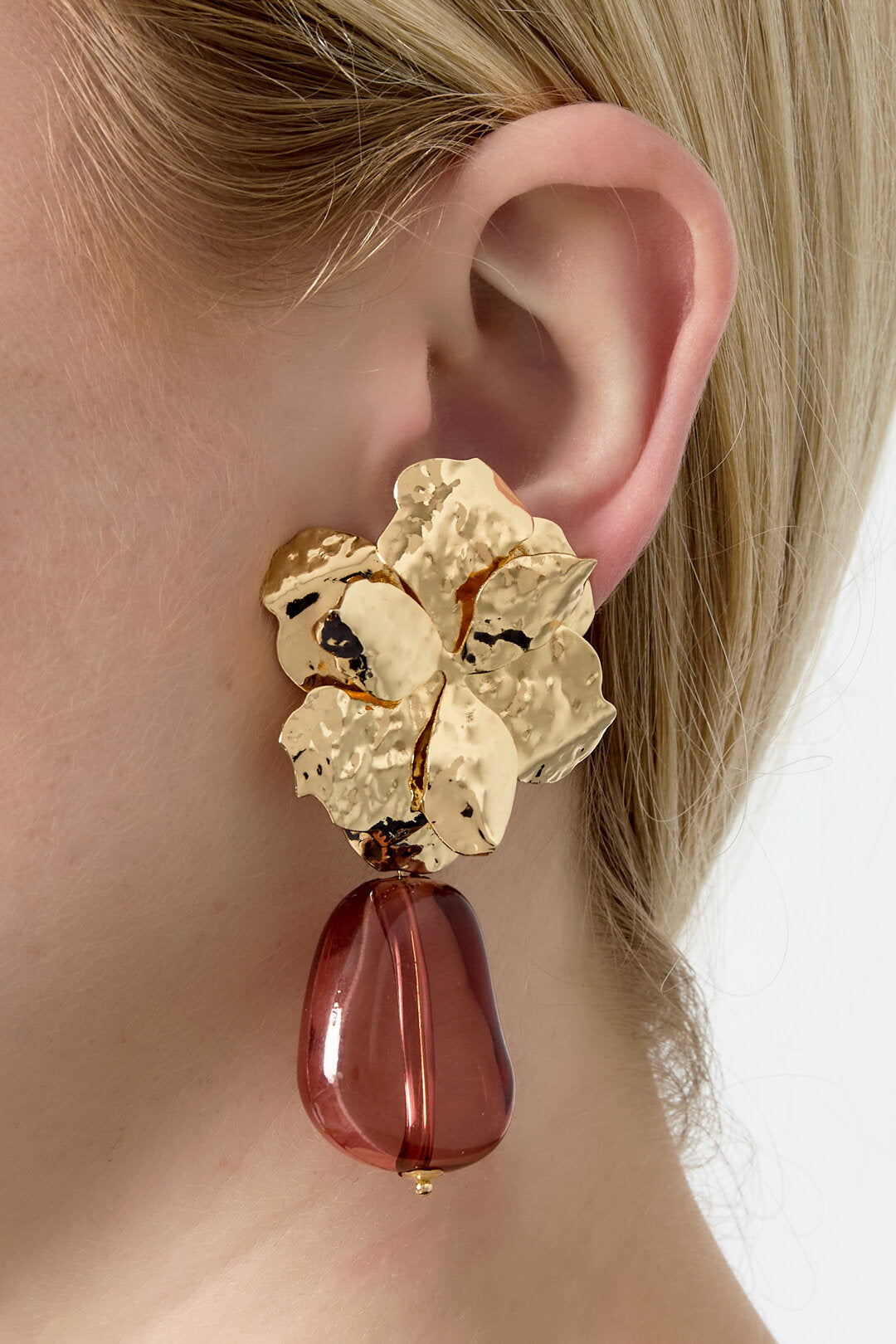 Luxurious Resin Flower Drop Earrings for Fall