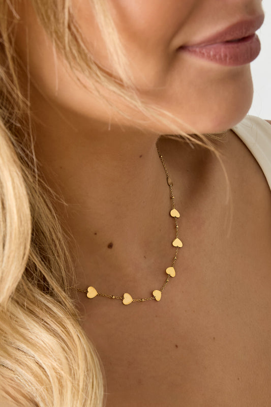 Elegant Gold Heart Chain Necklace for Everyday Wear