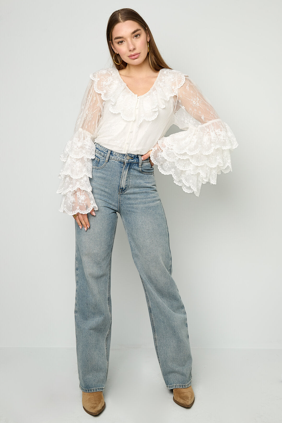 Elegant Off-White Floral Lace Blouse for Spring/Summer
