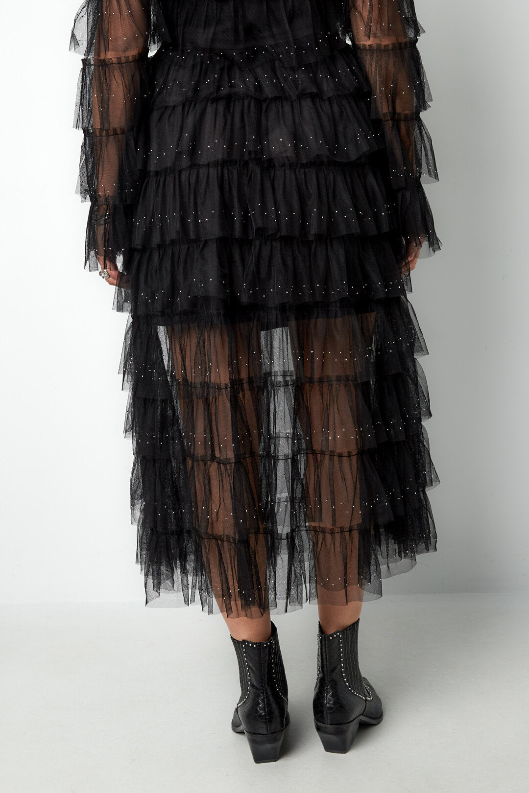 Stylish Black All-Fit Polyester Skirt for Any Occasion