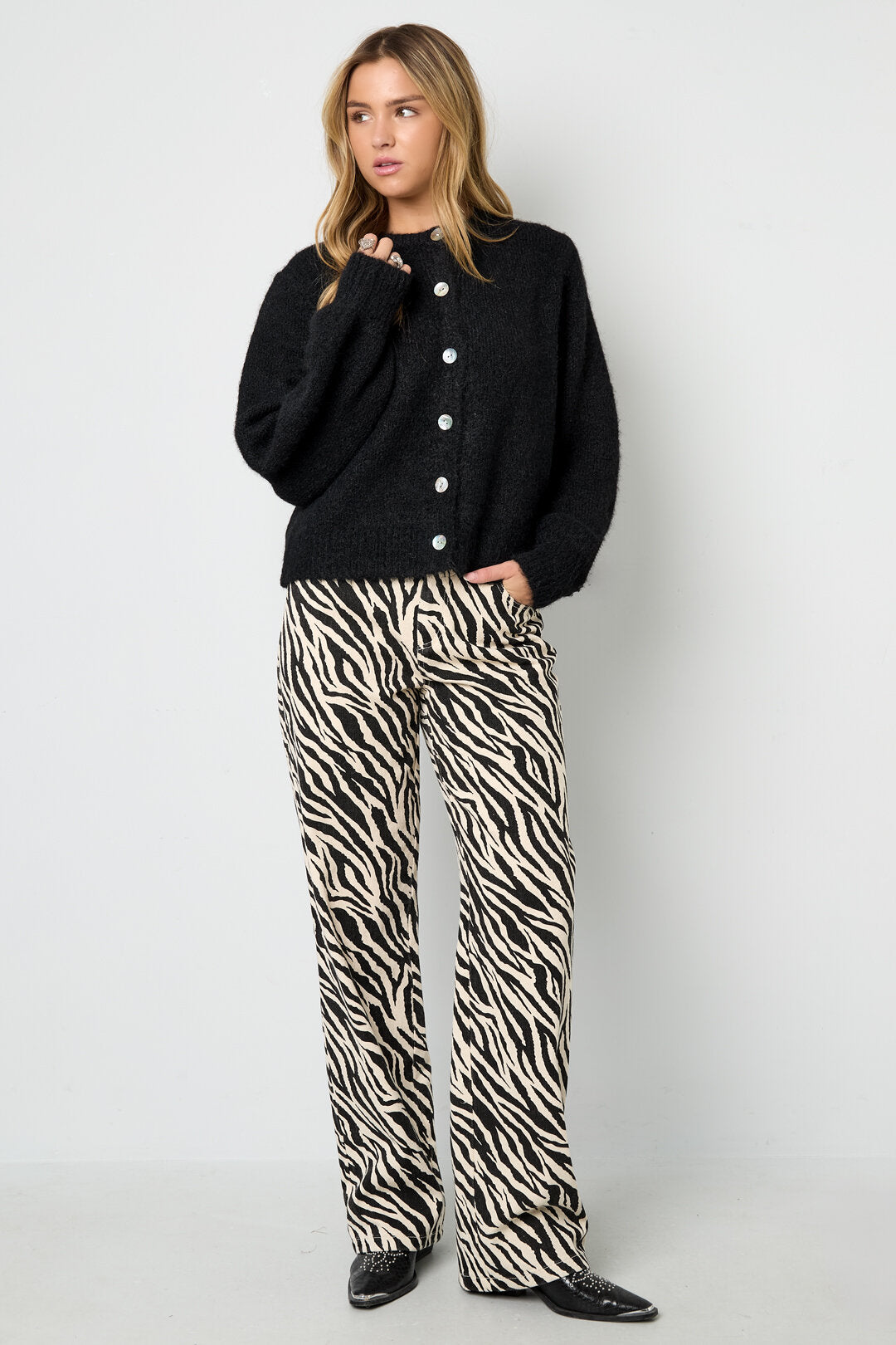 Stylish Black Zebra Stripe Denim Pants for Casual Wear