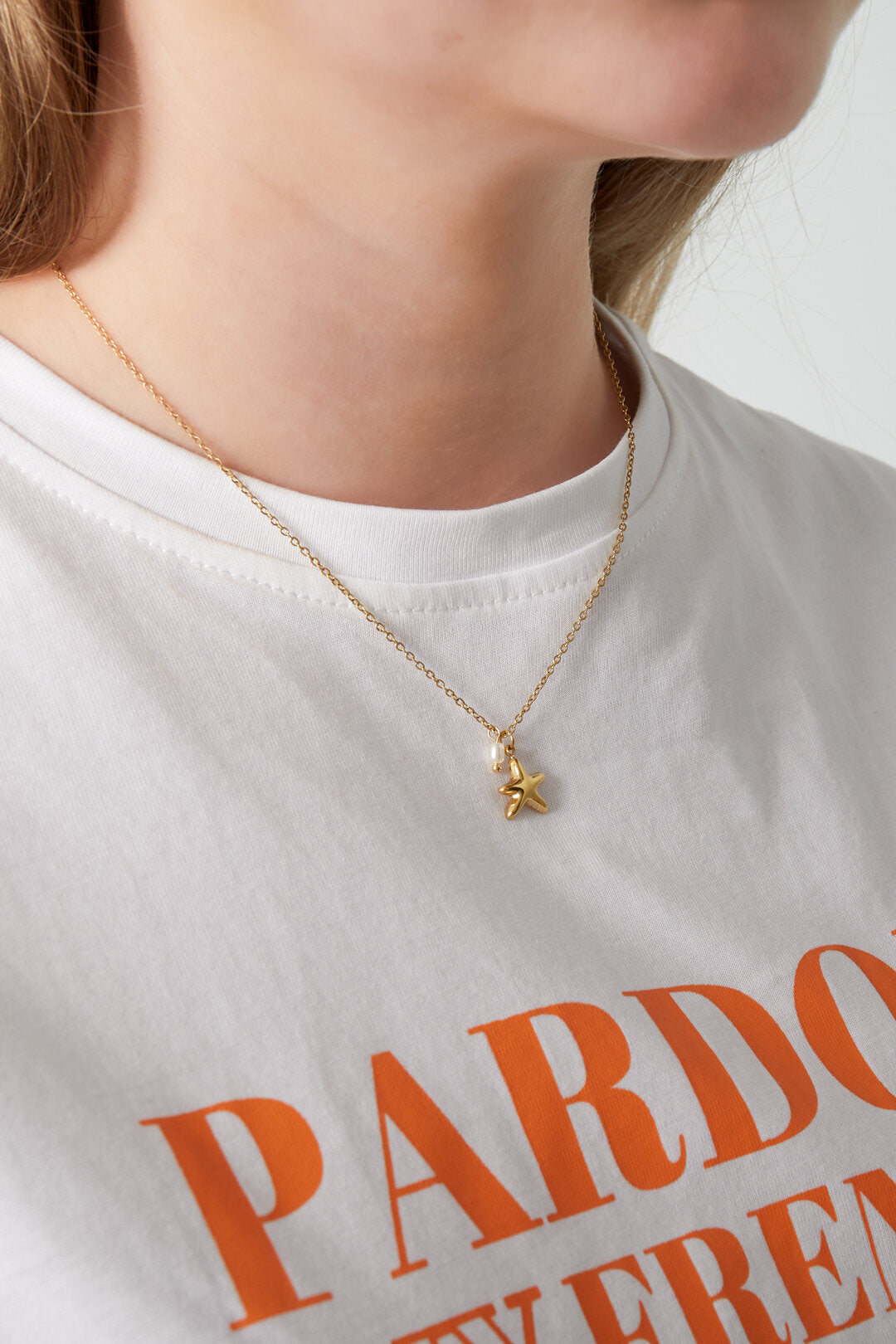Elegant Oceanic Style Pendant Necklace for Women