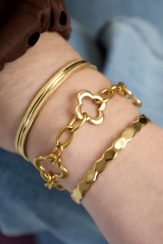Elegant All-Fit Bangle for Everyday Wear