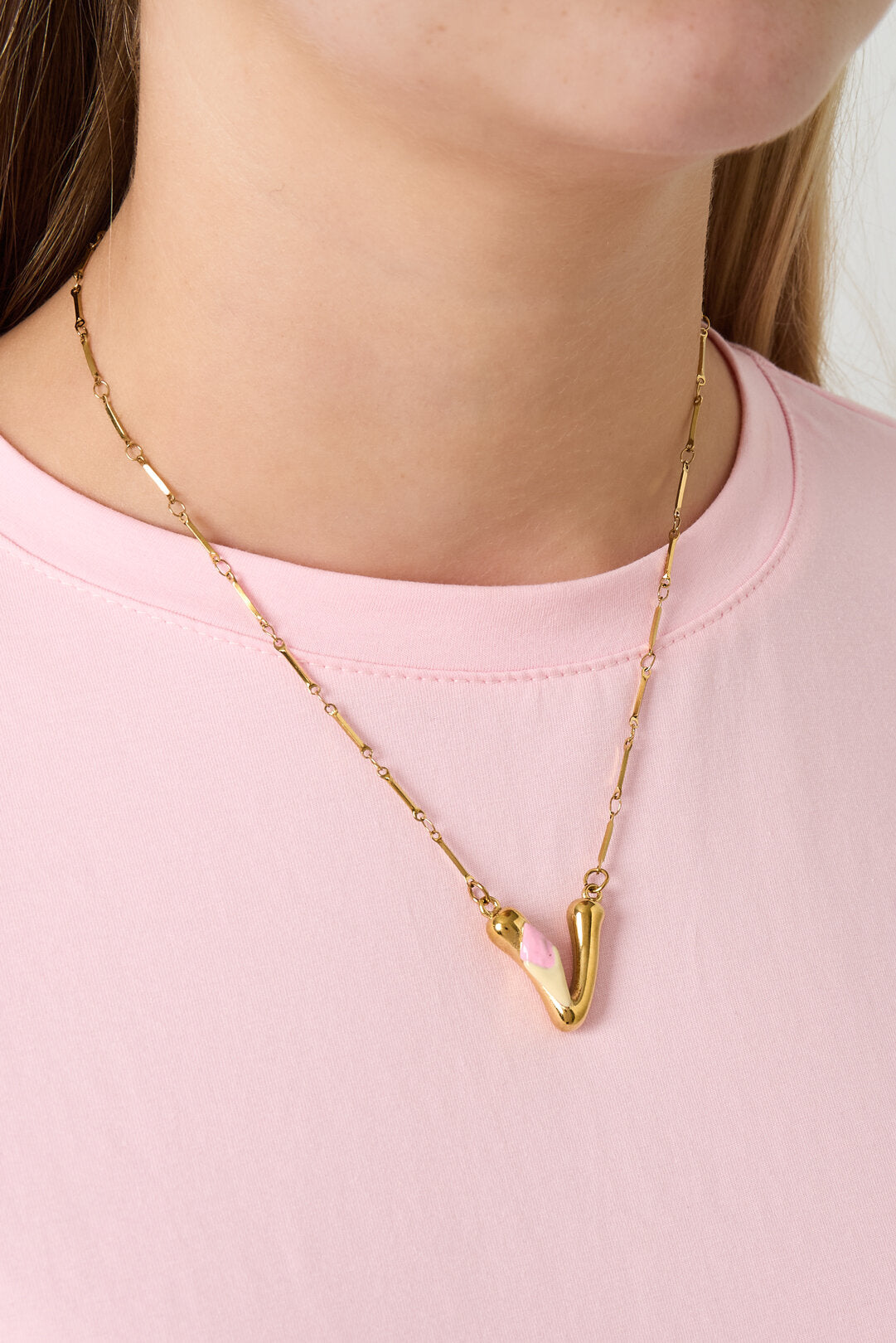 Elegant Letter Pendant Necklace for Spring/Summer