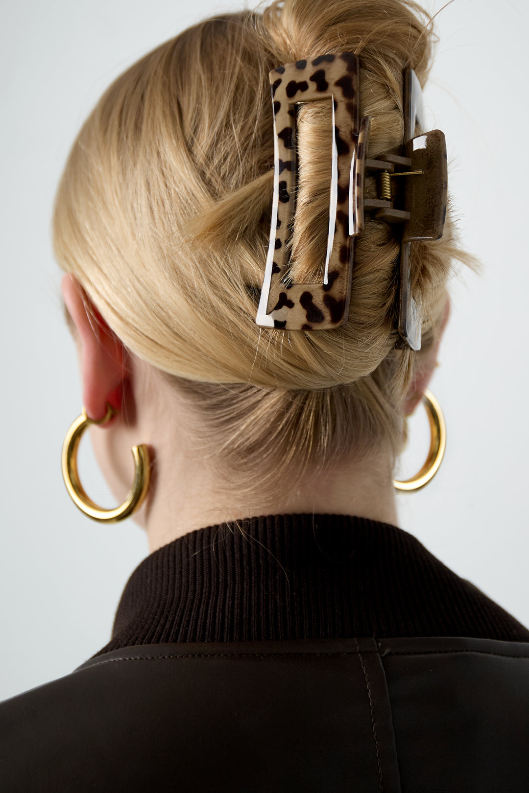 Stylish Leopard Print Hair Clips for Everyday Wear