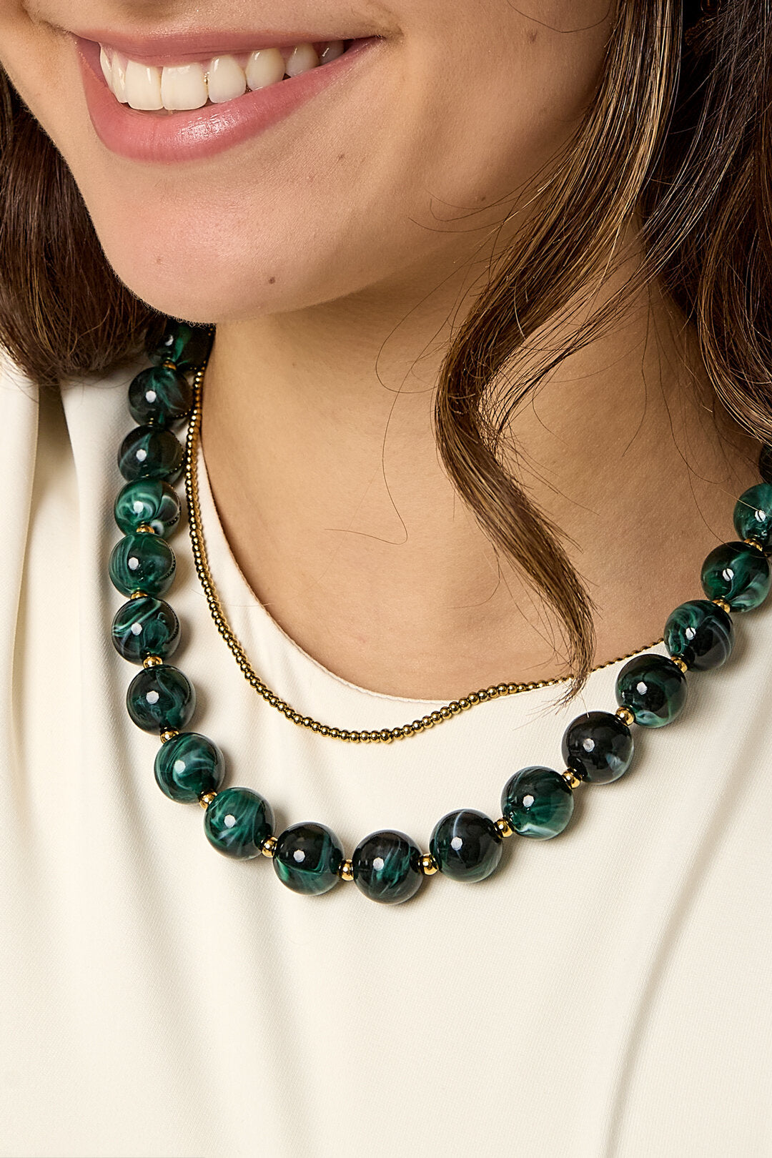 Chic Acrylic Beaded Necklace for All Occasions