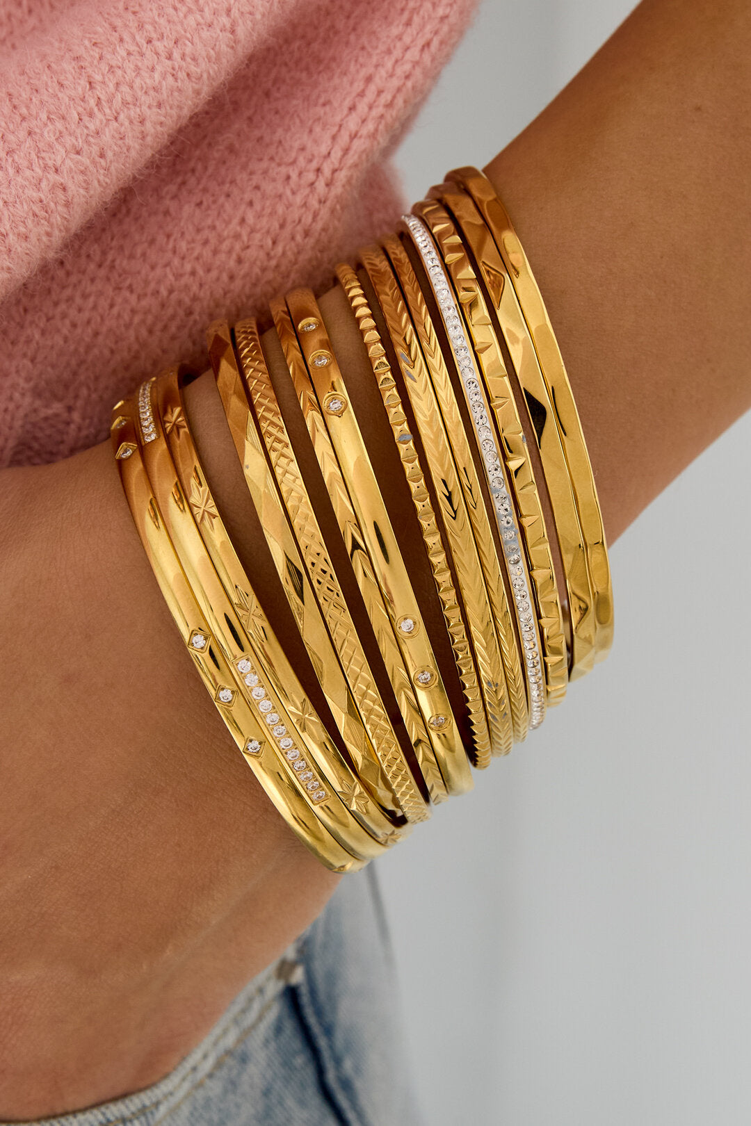 Elegant Stainless Steel Bangle for Everyday Style