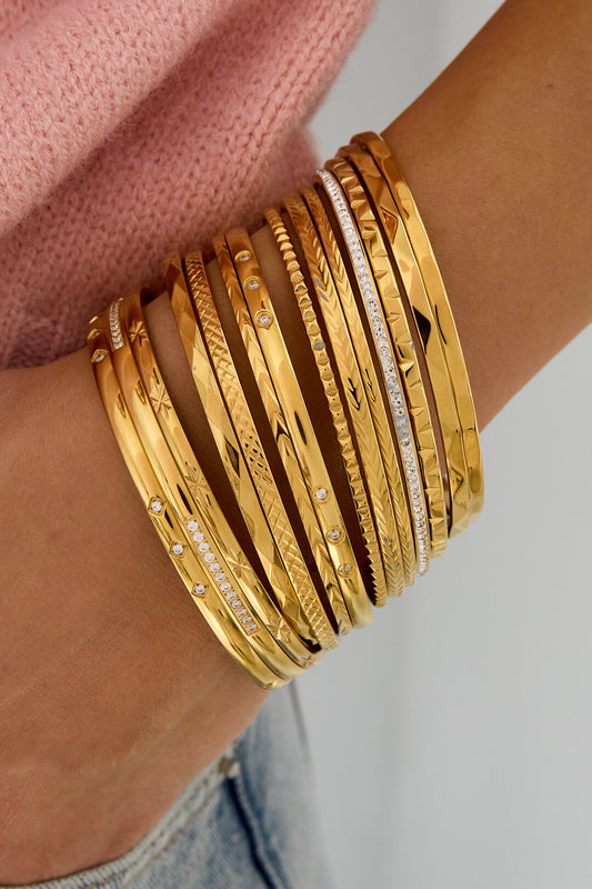 Elegant Stainless Steel Bangle for Everyday Style