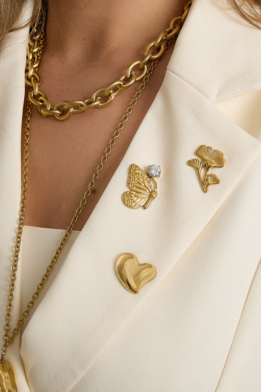 Elegant Gold-Toned Brooches for All Occasions