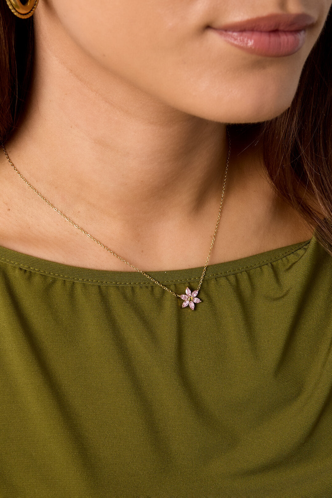 Elegant Pink Flower Pendant Necklace for Spring/Summer