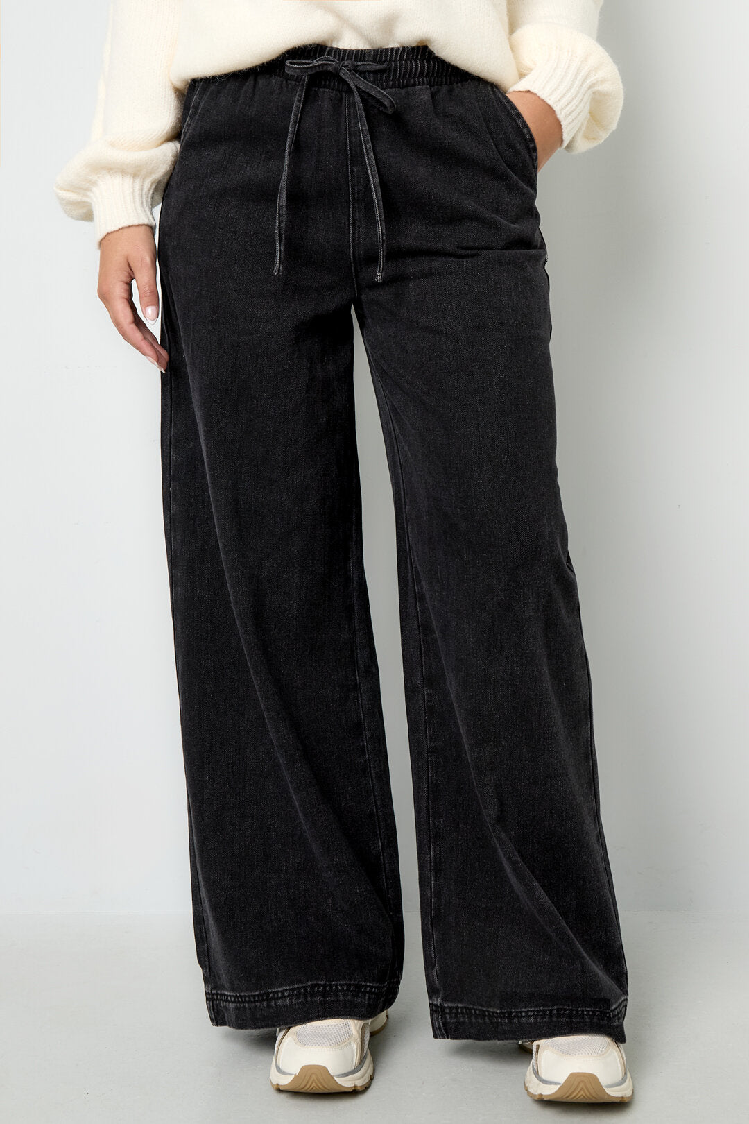 Stylish Wide Leg Denim Pants for All Fit