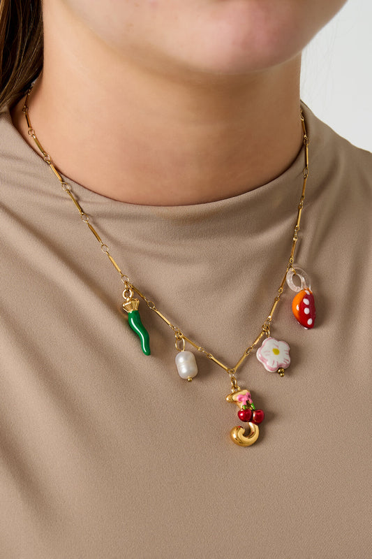 Elegant Letter Pendant Necklace for Spring/Summer