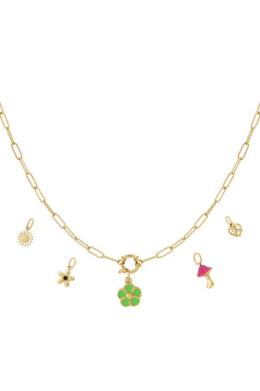 Elegant 14K Gold Plated Flower Pendant Necklace for Women