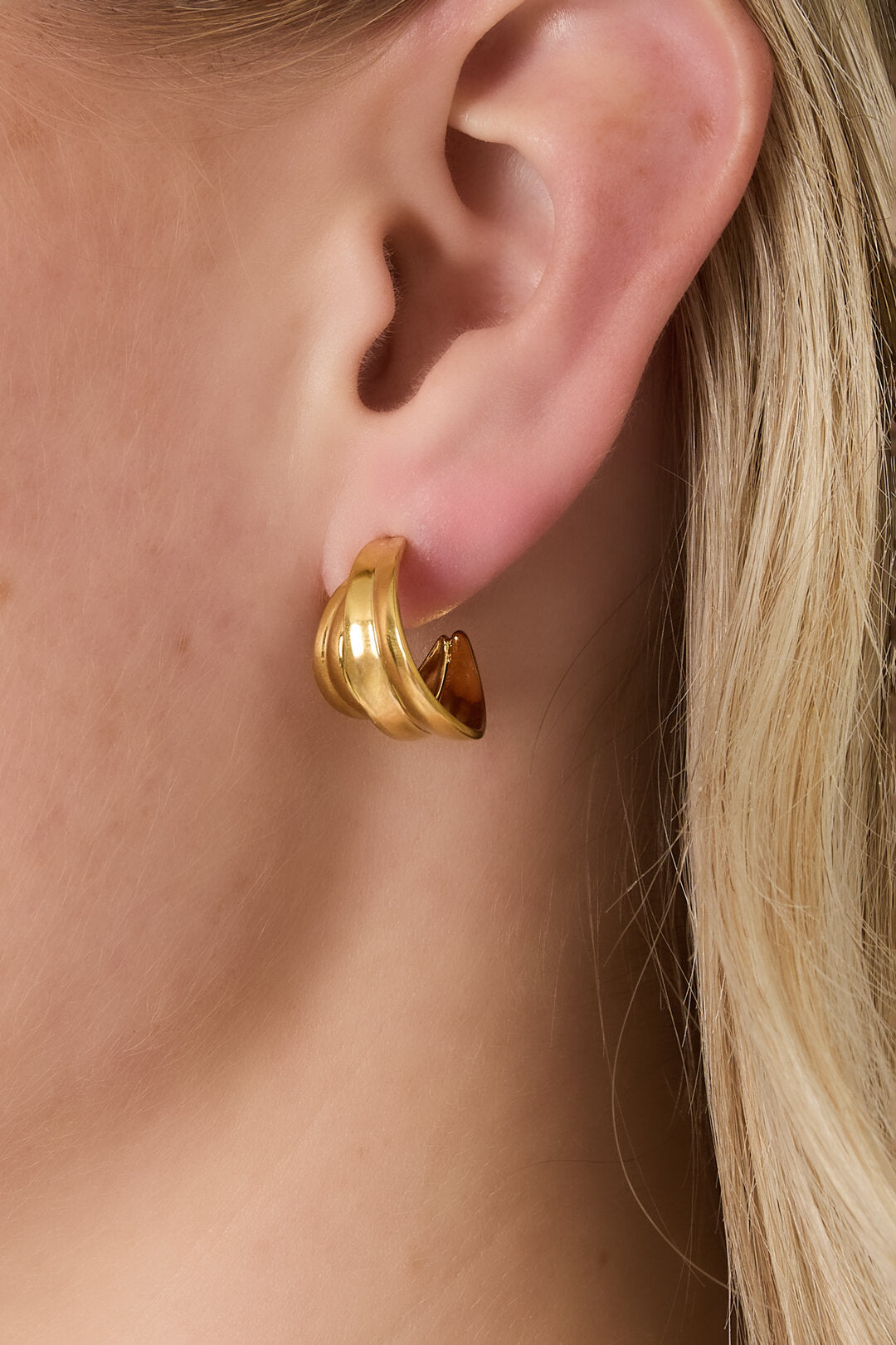 Stylish Stainless Steel Hoop Earrings for Everyday Wear