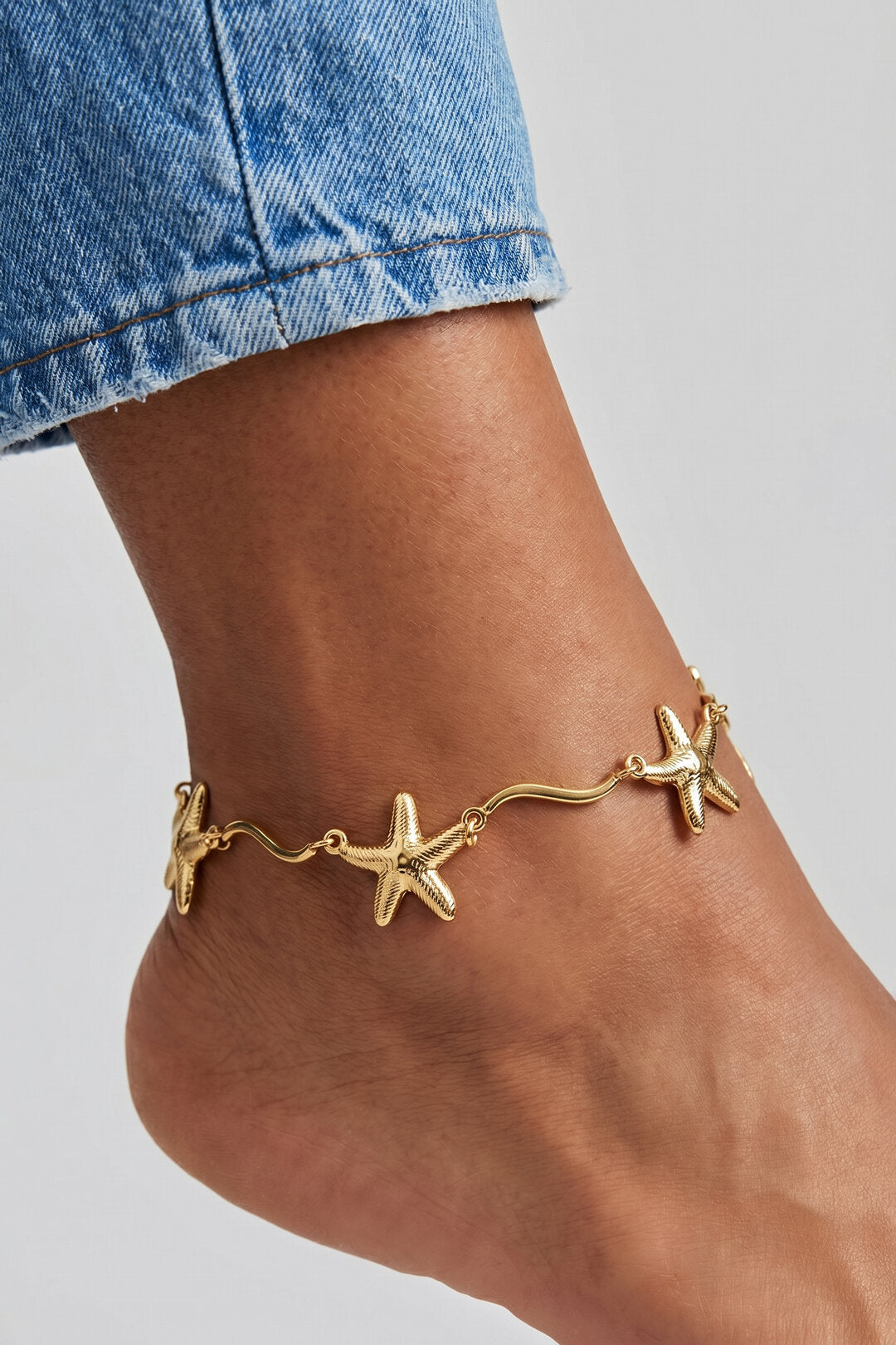 Elegant Gold Starfish Ankle Bracelet for Summer