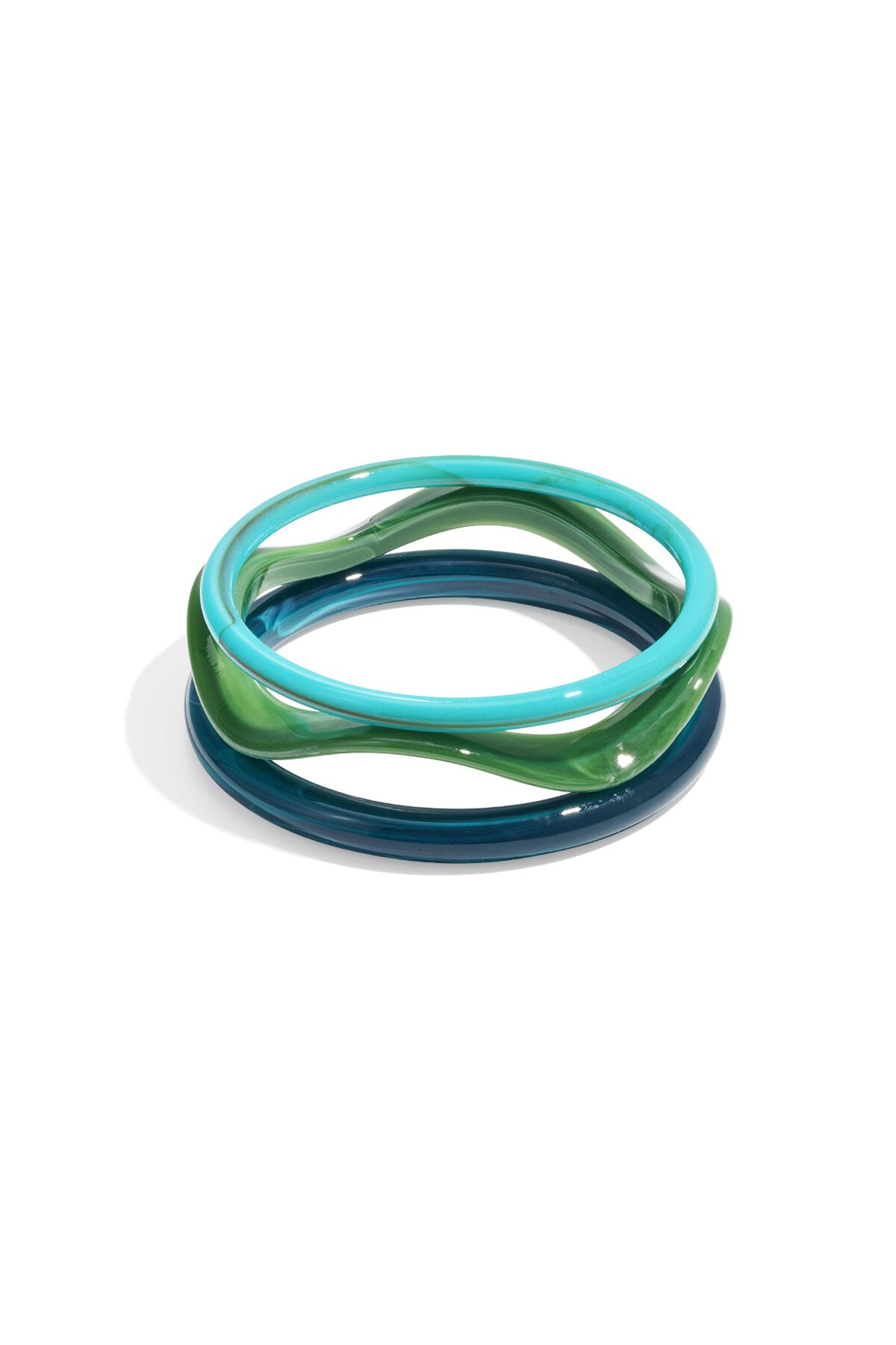 Chic Acrylic Bangles for All Occasions