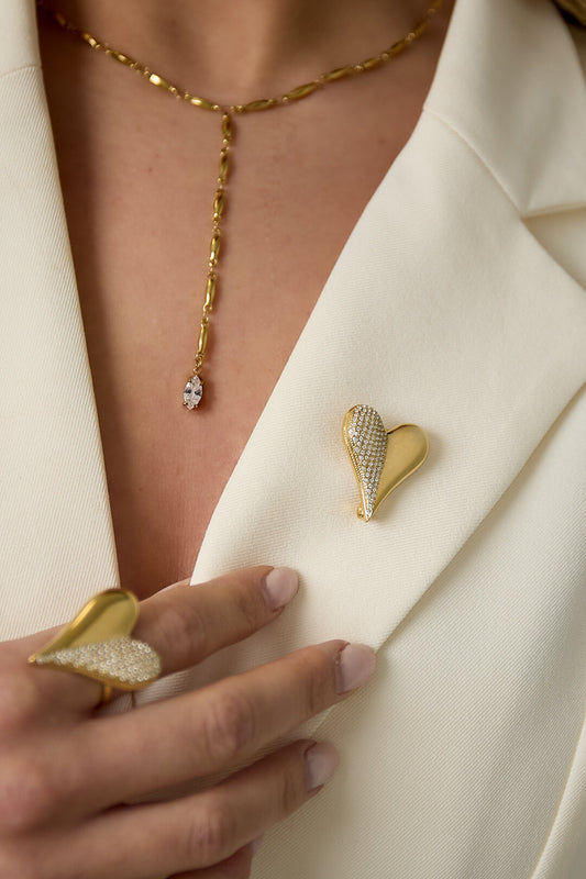 Elegant Gold Heart Brooch for Everyday Elegance
